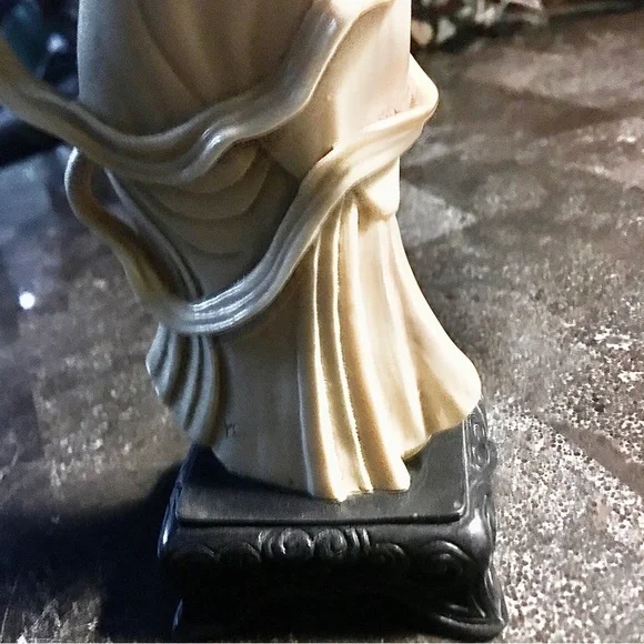 ASIAN LADY STATUE MADE IN ITALY COMPOSITION SIGNED BY ARTIST AND RESEMBLES IVORY - Picture 7 of 12
